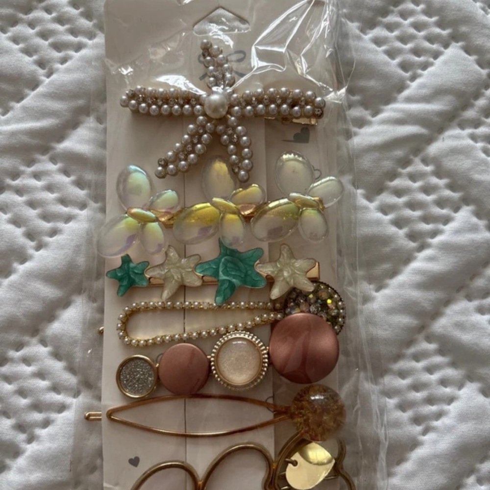 Chic Starfish and Pearl Hair Clip Set